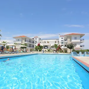 Hilltop Otel